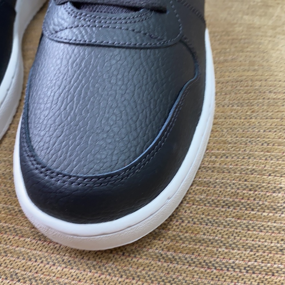Nike sneakers - Picture 2 of 8